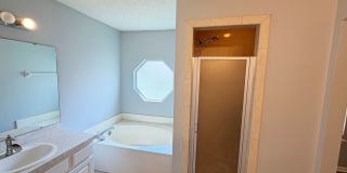 Charming 3 Bedroom, 2 Bathroom Home with Upgrades Throughout! Gallery 15