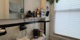 16 Davis Ave Gallery 7