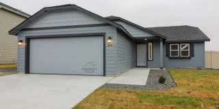 3 Bedroom, 2 Bath Home in Benton City Gallery 1