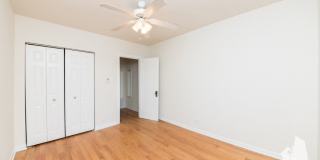 1249 West Henderson Street Gallery 8