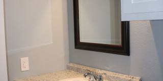 Newly Remodeled! Close to Tinker Gallery 23