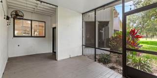 485 WESTLAKE Boulevard Gallery 37