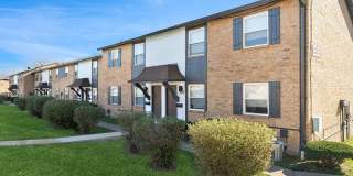 ReNew on Blues Apartments & Townhomes Gallery 31