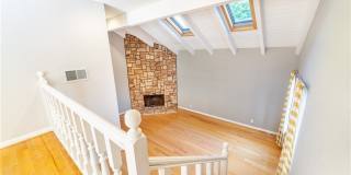 2421 Vanderbilt Lane, Unit 6 Gallery 1