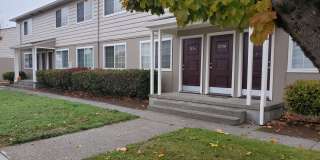 C2402 - Maple Court Apartments Gallery 4