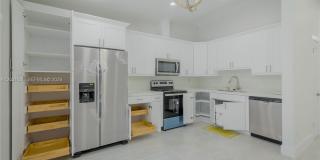 11903 Southwest 110th Street Circle East Gallery 21