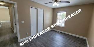 "Stunning 3-Bed Home with Modern Finishes, Spacious Yard, and Quiet Cul-De-Sac Location!" Gallery 13