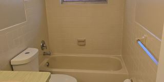Beautuful 2 bedroom, 2 bath, 2 car garage rental home in Weeki Wachee! Gallery 22