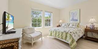 1043 Vintner Boulevard Gallery 49
