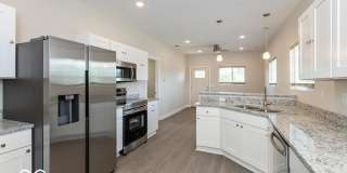 228 North Randolph Street Gallery 8