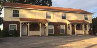 121 Oakwood Rd. - E Gallery 1