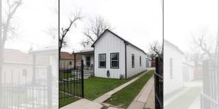 Stylish 2BR Home Near Fort Sam Houston & Downtown Gallery 3