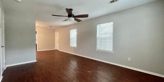 901 / 903 Allen St Gallery 7