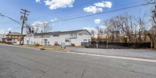 1923 OLD EASTERN AVE Gallery 22