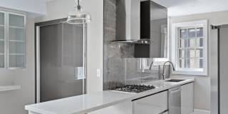 415 CITY Avenue Gallery 27