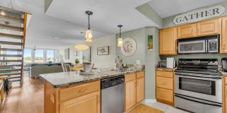 Coastal Living in the Heart of Folly Beach Gallery 1