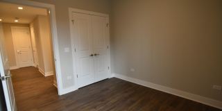 3833 N Broadway Gallery 260