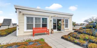 225 Stanley Avenue unit: 204 Gallery 36