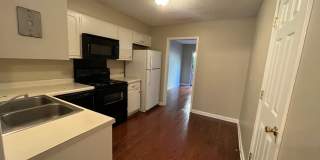 3br/3ba Condo- Rare opportunity in Jamestown Condos across from Hight Point Terrace. Community pool! Gallery 10