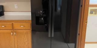 Quiet Peaceful 3 bedroom 2 bath Single Level home located in Central Point Gallery 13