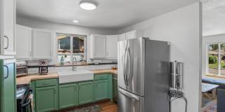 Spacious 5-Bedroom Ranch Backing to the High Line Canal in Littleton Gallery 9