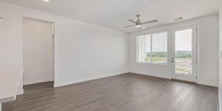 Like New Condo in Victory Ridge Gallery 12