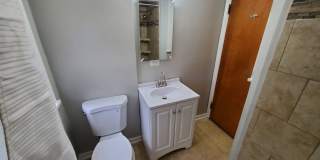 Charming 4-Bedroom Property in Prime Location Gallery 25
