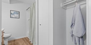 Lakeview Apartments Gallery 14