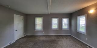 1 Bedroom home with garage! Gallery 1