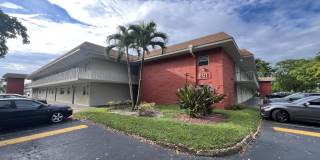 601 S STATE ROAD 7 Gallery 1