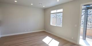 Brand New Modern Three Bedroom Gallery 10