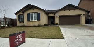 4 Bedroom home located in Northside Visalia! Available Now!! 4 Bedroom home located in Northside Visalia! Available Now!! Gallery 1