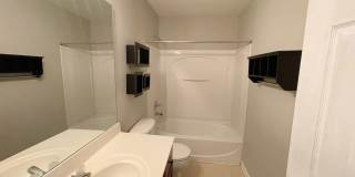 401 Norton Crossing Gallery 16