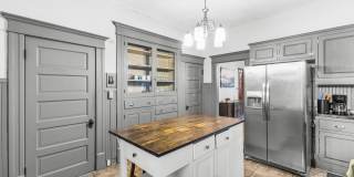 Historic Victorian Charm Meets Modern Living in the Heart of Italian Village / Short North! Gallery 35