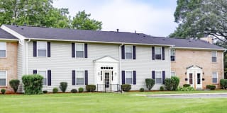 Williamsburg on The Lake Apartments of Mishawaka Gallery 13