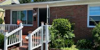 ***Renovated 3 Bedroom Ranch*Near Casino & Naval Hospital & Shipyard Gallery 1