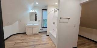 313 Greenwood Avenue Gallery 12