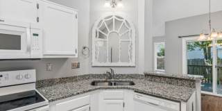 3909 King Edward Court Gallery 13