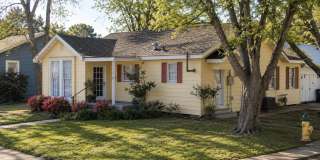Charming 3-Bed 2-Bath Home Near Downtown Lafayette Gallery 1