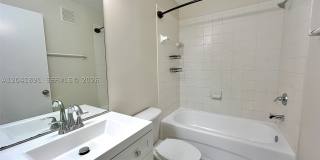 1270 SE 28th Ct Gallery 8