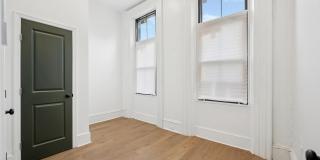 1637 W GIRARD Avenue Gallery 9