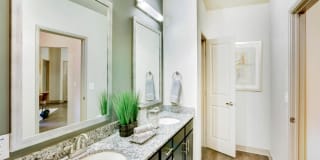 Fountain Pointe Las Colinas Gallery 51