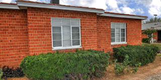 1919 W Earll Drive Gallery 26