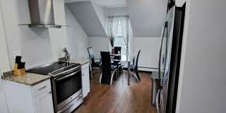 14 Roy Street Gallery 1