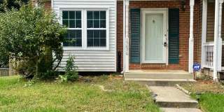 Beautiful End-Unit 3BR, 2.5BA Townhome in Woodbridge, VA Gallery 1