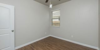 Beautifully designed and thoughtfully maintained duplex Gallery 29