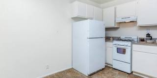 Senior Housing - Villa Serena Senior Apartments Gallery 58