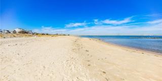 1315 Little Bay Avenue Gallery 1