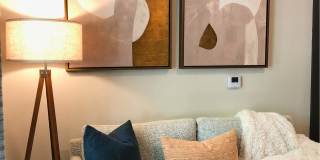 Vibe at Echo Street West Gallery 7
