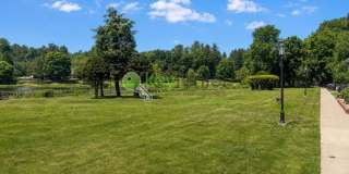 Lake View Apartment in a Peaceful Park Ridge Community Lake View Apartment in a Peaceful Park Ridge Community Gallery 15
